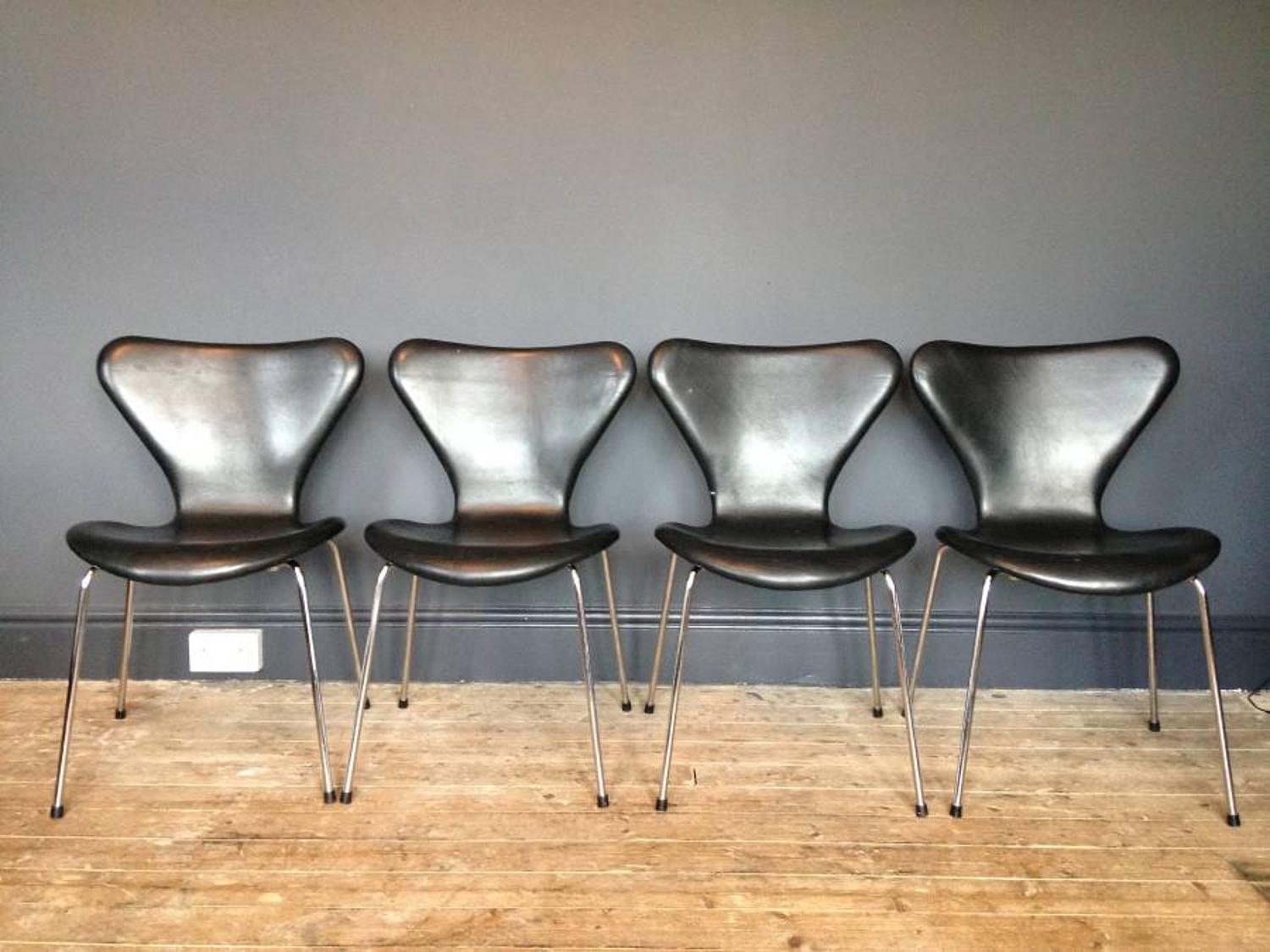 Four Arne Jacobsen Series 7 chairs in leather
