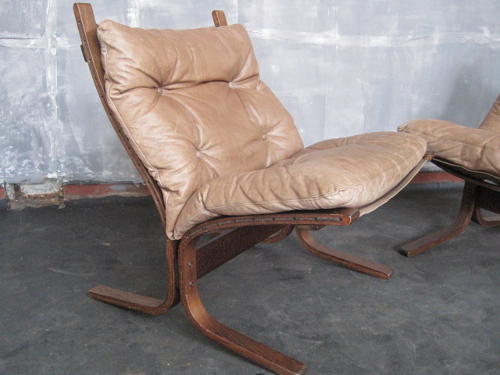 A pair of Siesta chairs by Ingmar Relling