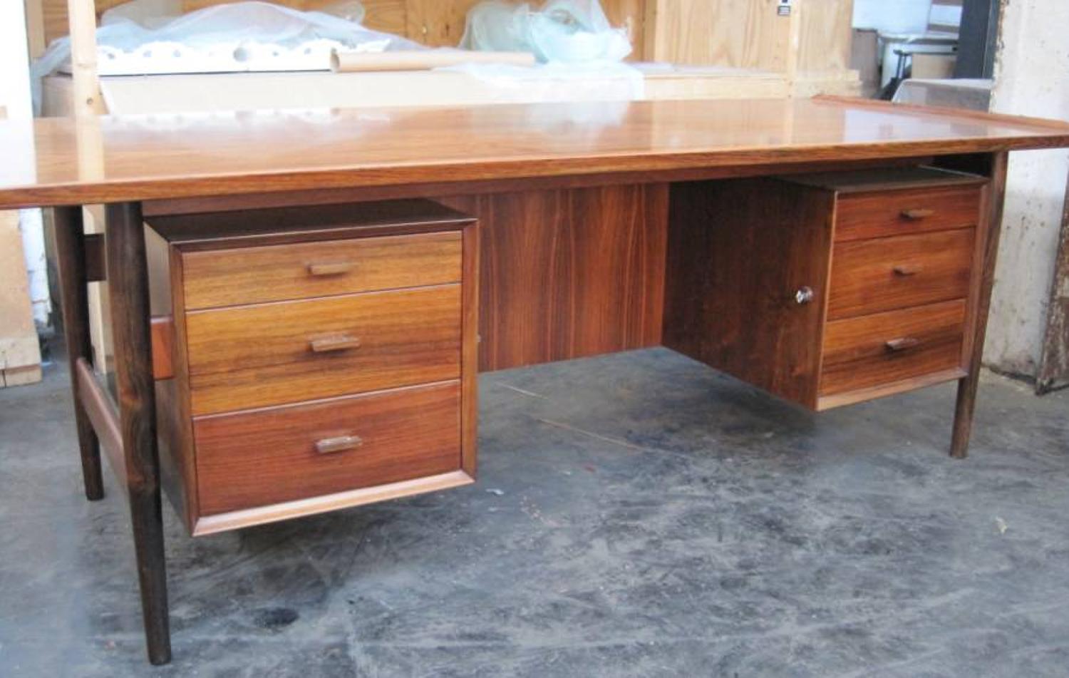 Large Arne Vodder rosewood desk
