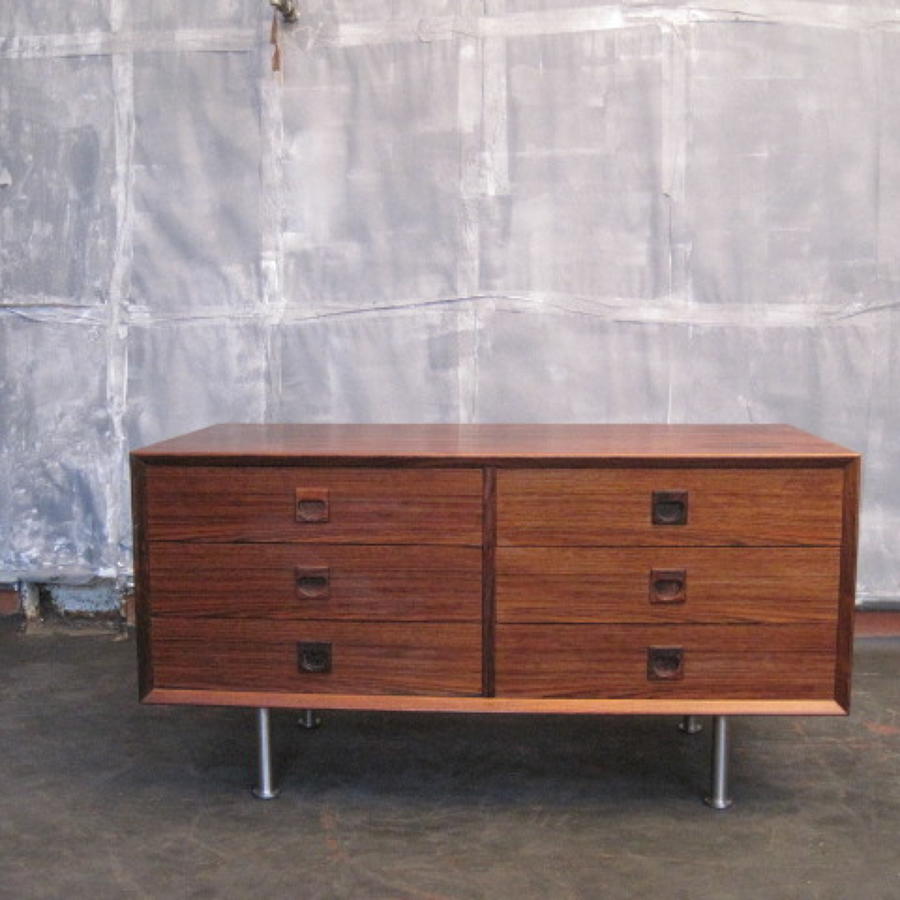 Rosewood chest of drawers by Brouer