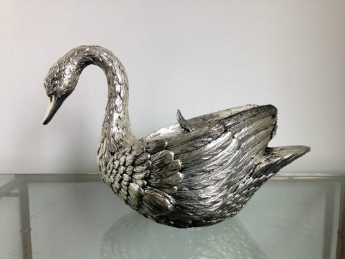 Swan ice bucket by Mauro Manetti