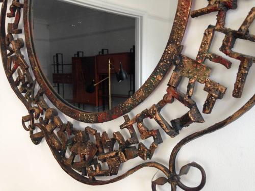 Italian gilded iron mirror Marsura Salvino