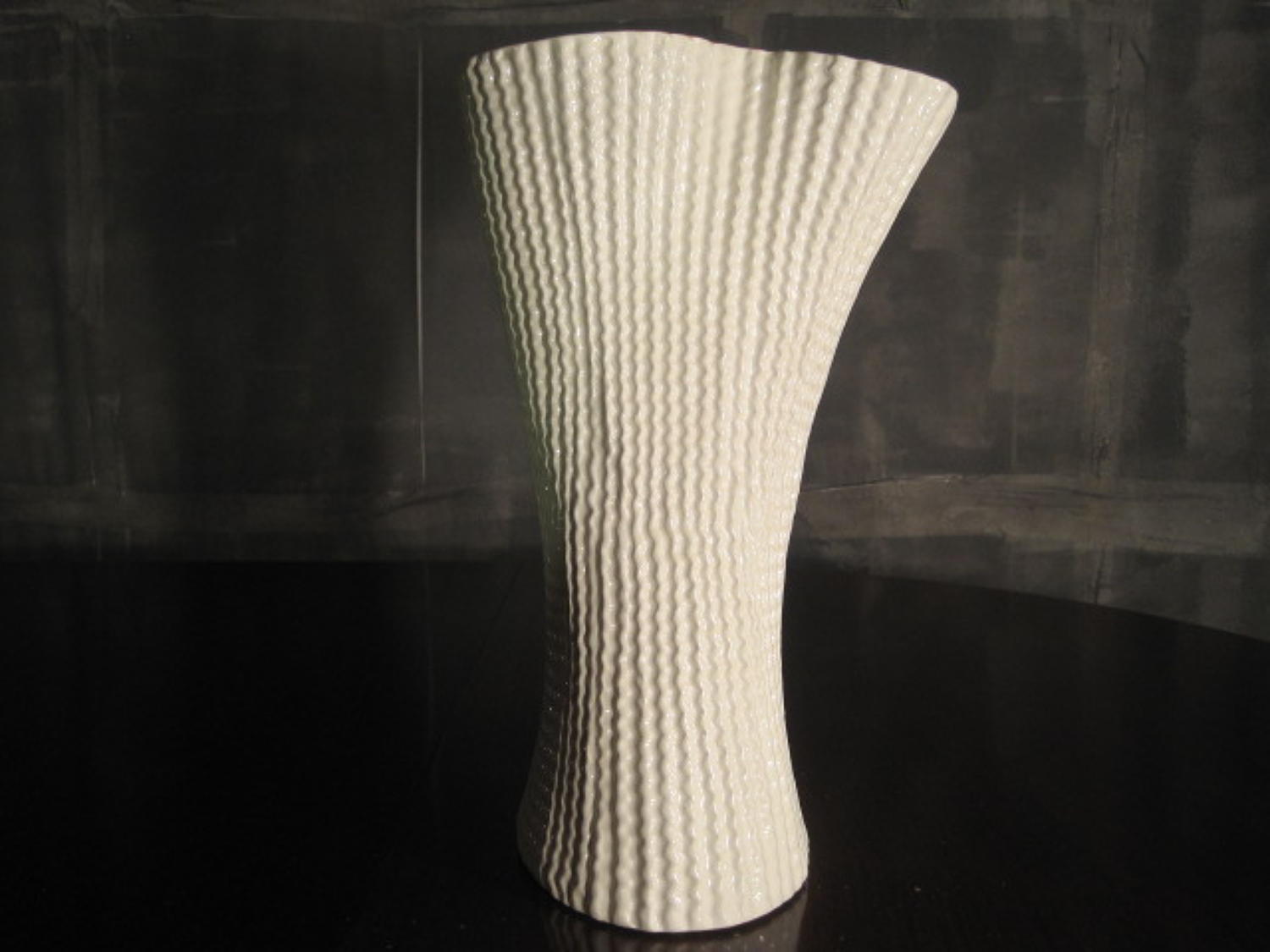 Cardboard vase by Paolo Ulian