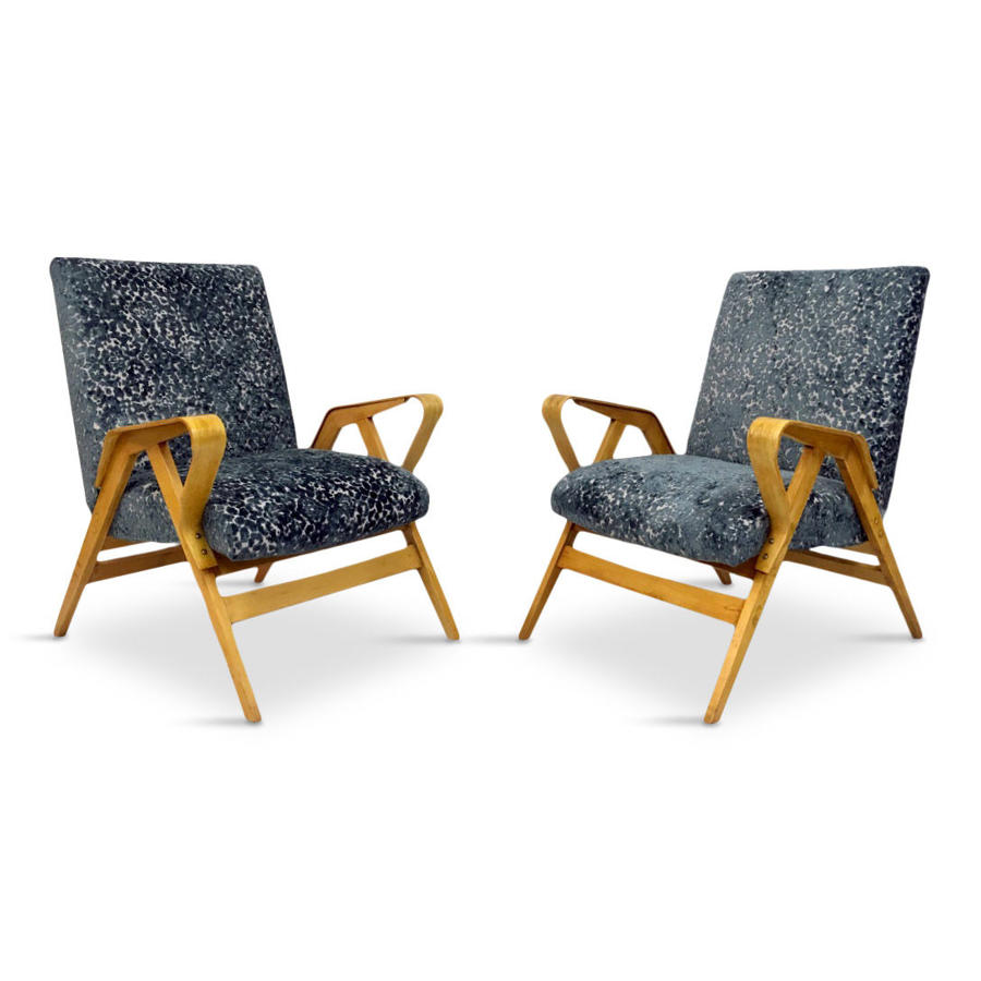 A pair of Mid Century bentwood armchairs by Tatra