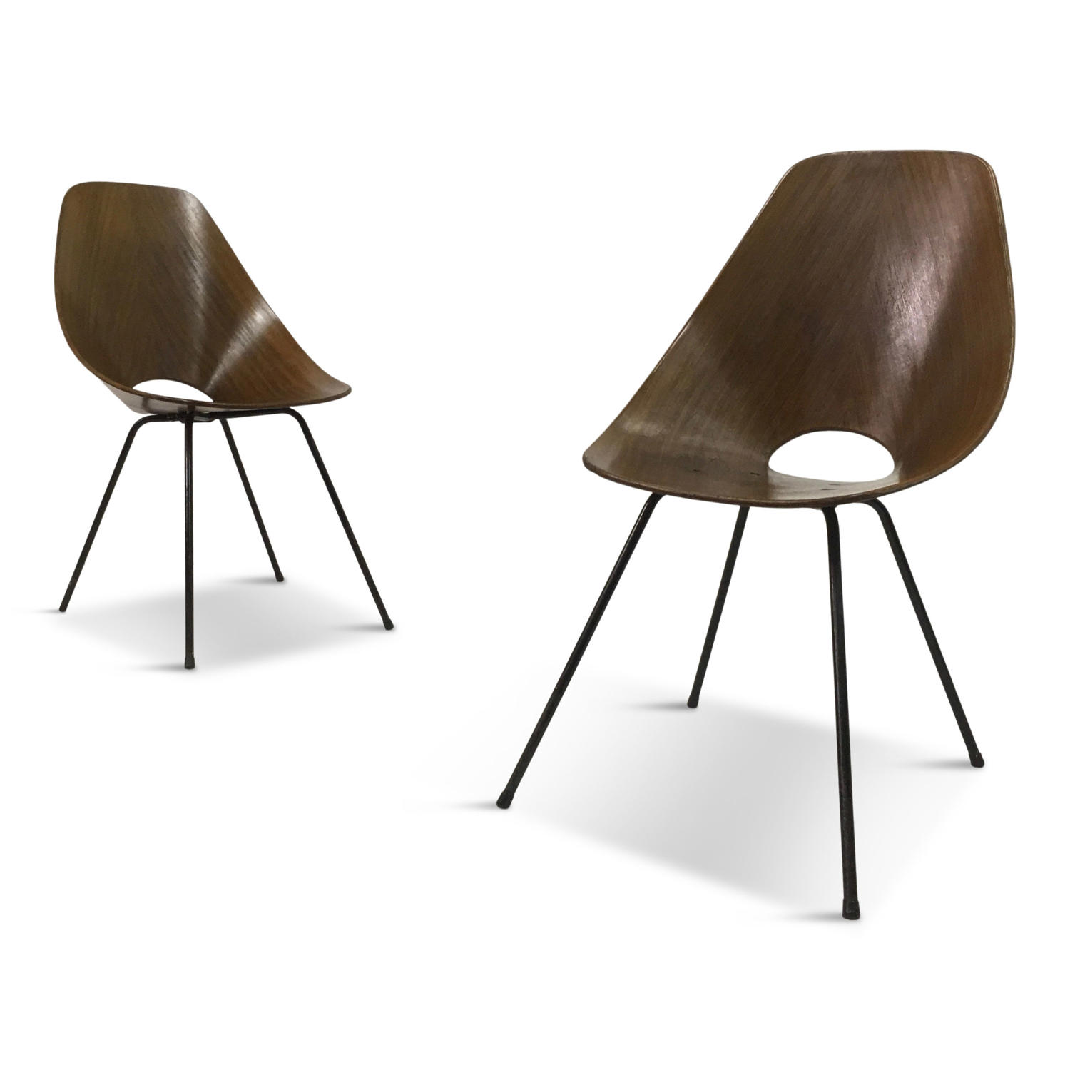 A pair of Italian bent plywood Medea chairs by Vittorio Nobili