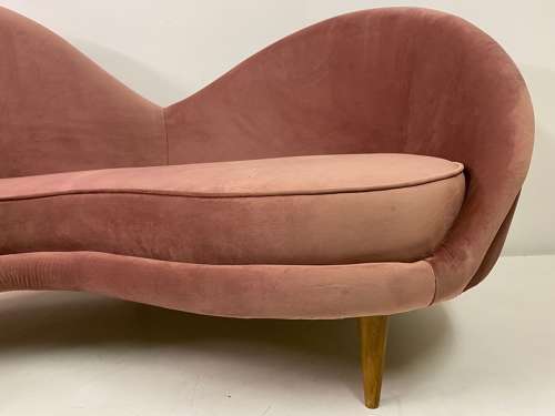 1950s Style Italian Sofa in Soft Pink Velvet