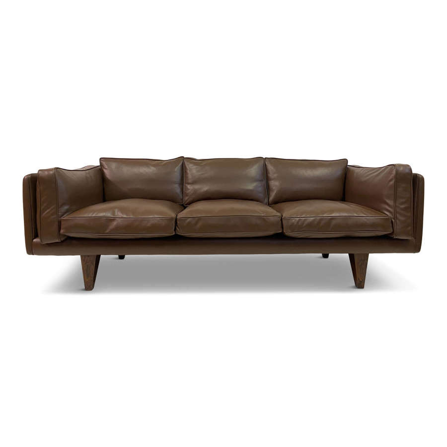 1960s Danish V11 Sofa By Illum WIkkelso in Brown Leather