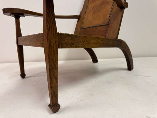 Arts and Crafts Oak Studio Chair by Arthur Simpson of Kendal, circa 1910